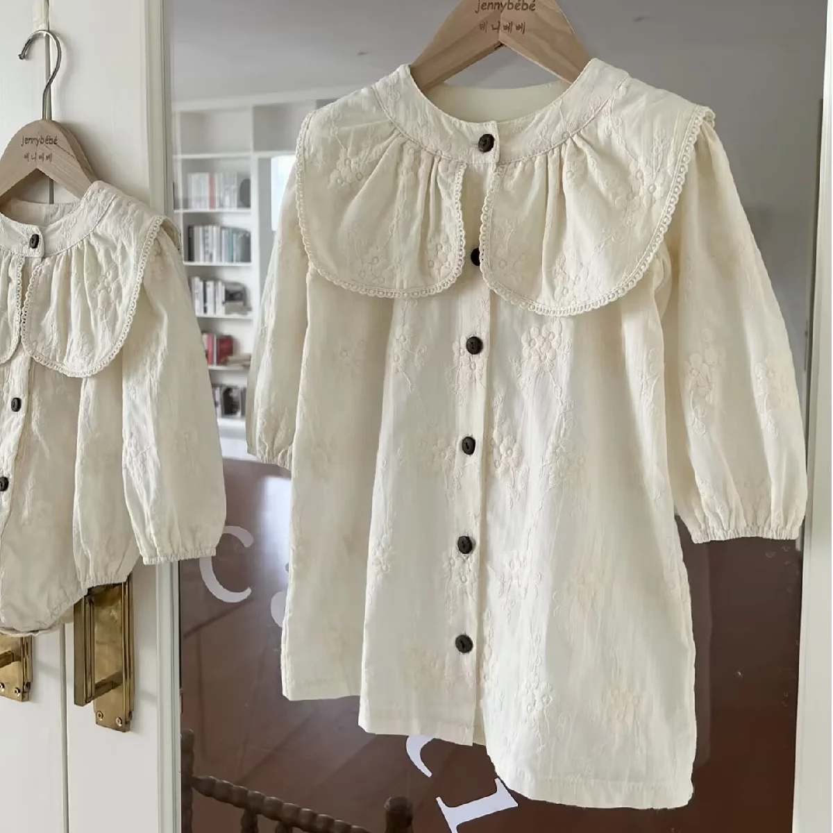 Vestido de niña en encaje con volantes, estilo princesa - imagen 3