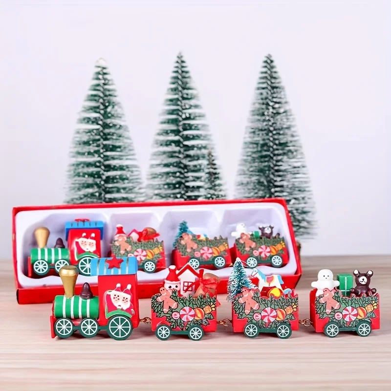 Tren navideño de madera decorando una mesa