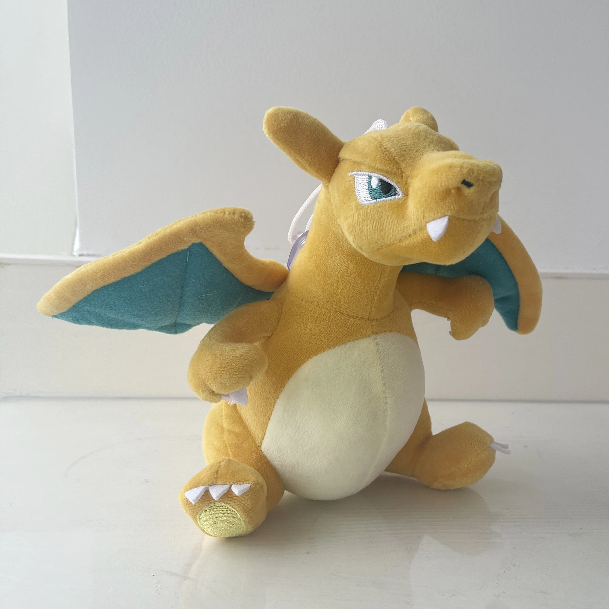 Peluche Pokémon Charizard brillante de mega evolución - imagen 4