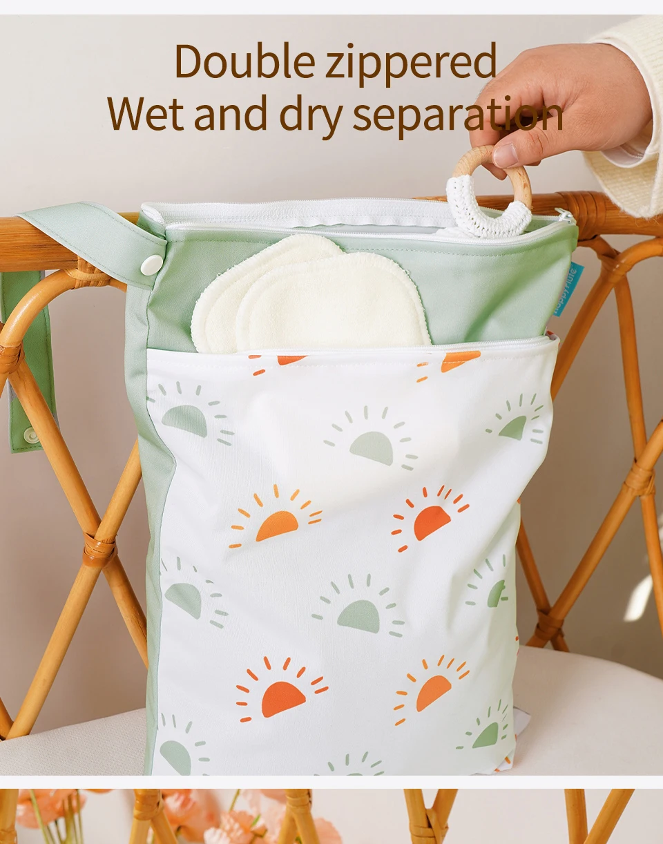 Bolsa abierta mostrando su capacidad interior