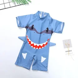 Bañador bebé de una pieza Shark con gorro y protección antirozaduras