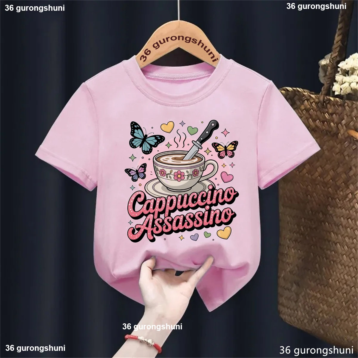 Camiseta niña veraniega con corazones y mariposas - imagen 3