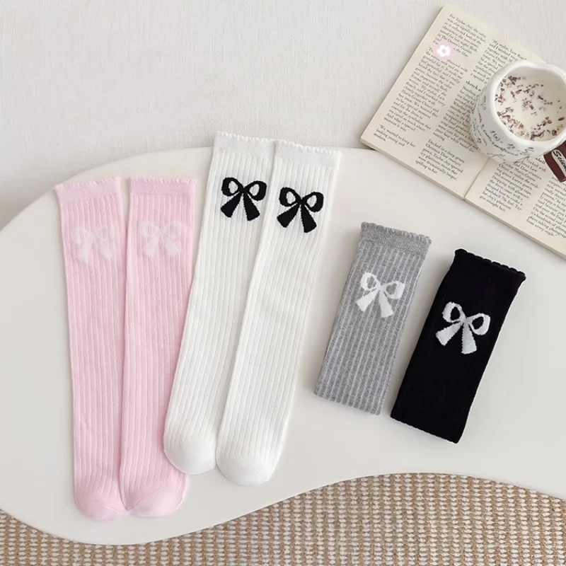 Calcetines altos de algodón para niñas con lazo estilo preppy