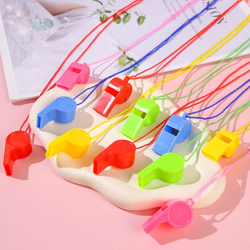 Set de silbatos coloridos para fiestas