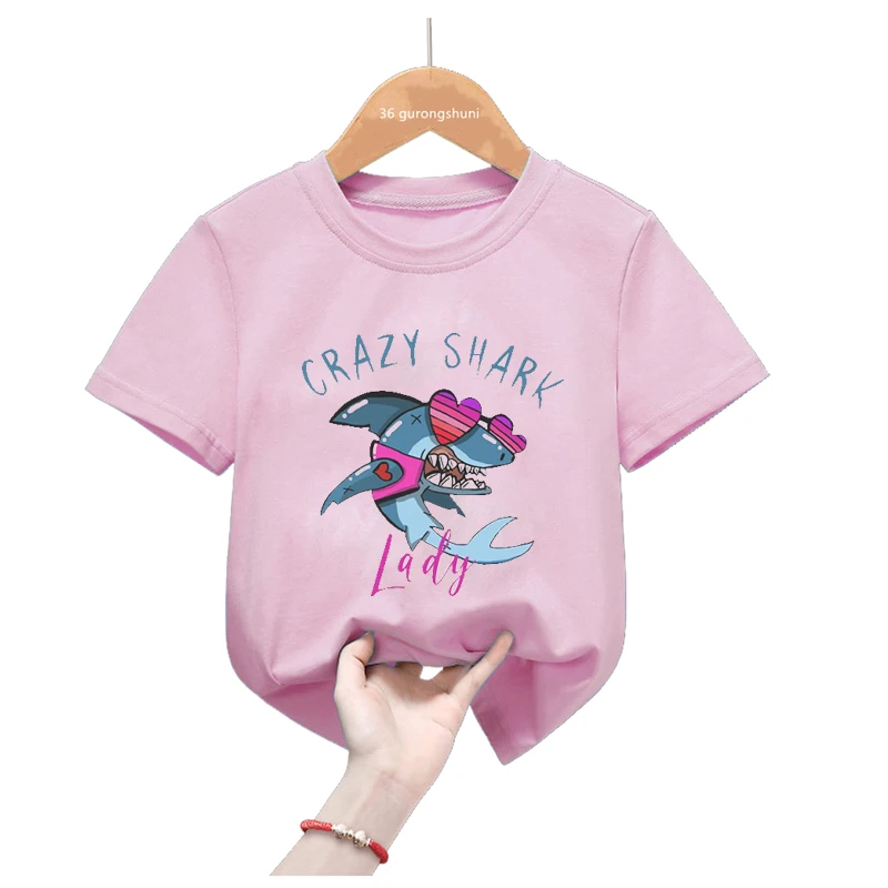 Diseño frontal de la camiseta infantil