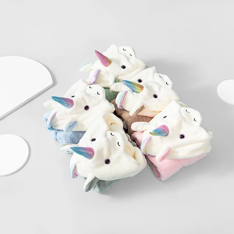 Albornoz con capucha de toalla para bebé – Forro polar y dibujos - imagen 5