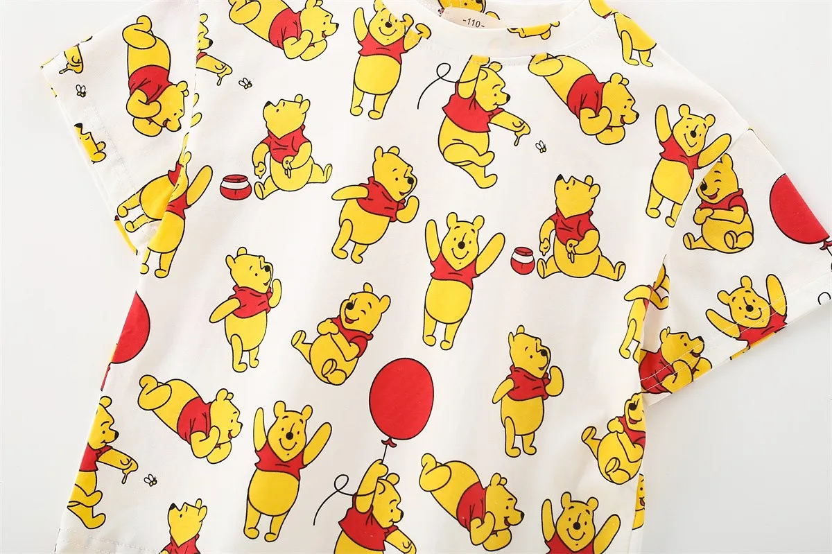 Camiseta infantil de oso con estampado llamativo