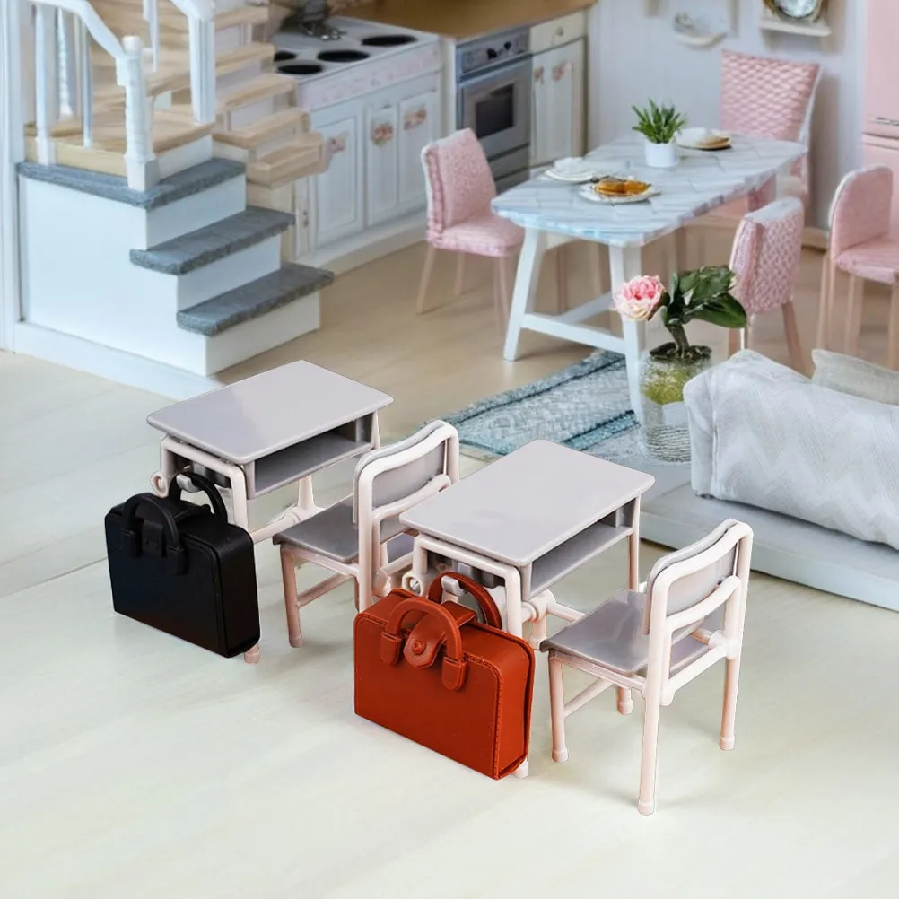 Casa de muñecas: escritorio y sillas realistas en miniatura - imagen 2