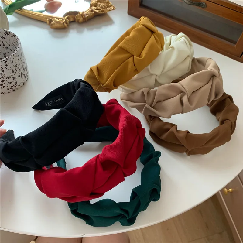Diadema ancha para rutinas de belleza