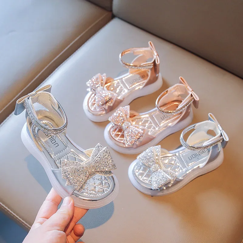 Sandalias planas antideslizantes con lazo brillante para niñas - imagen 4