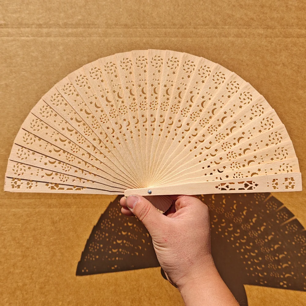 Abanico plegable de madera tallada estilo chino para decoración - imagen 2