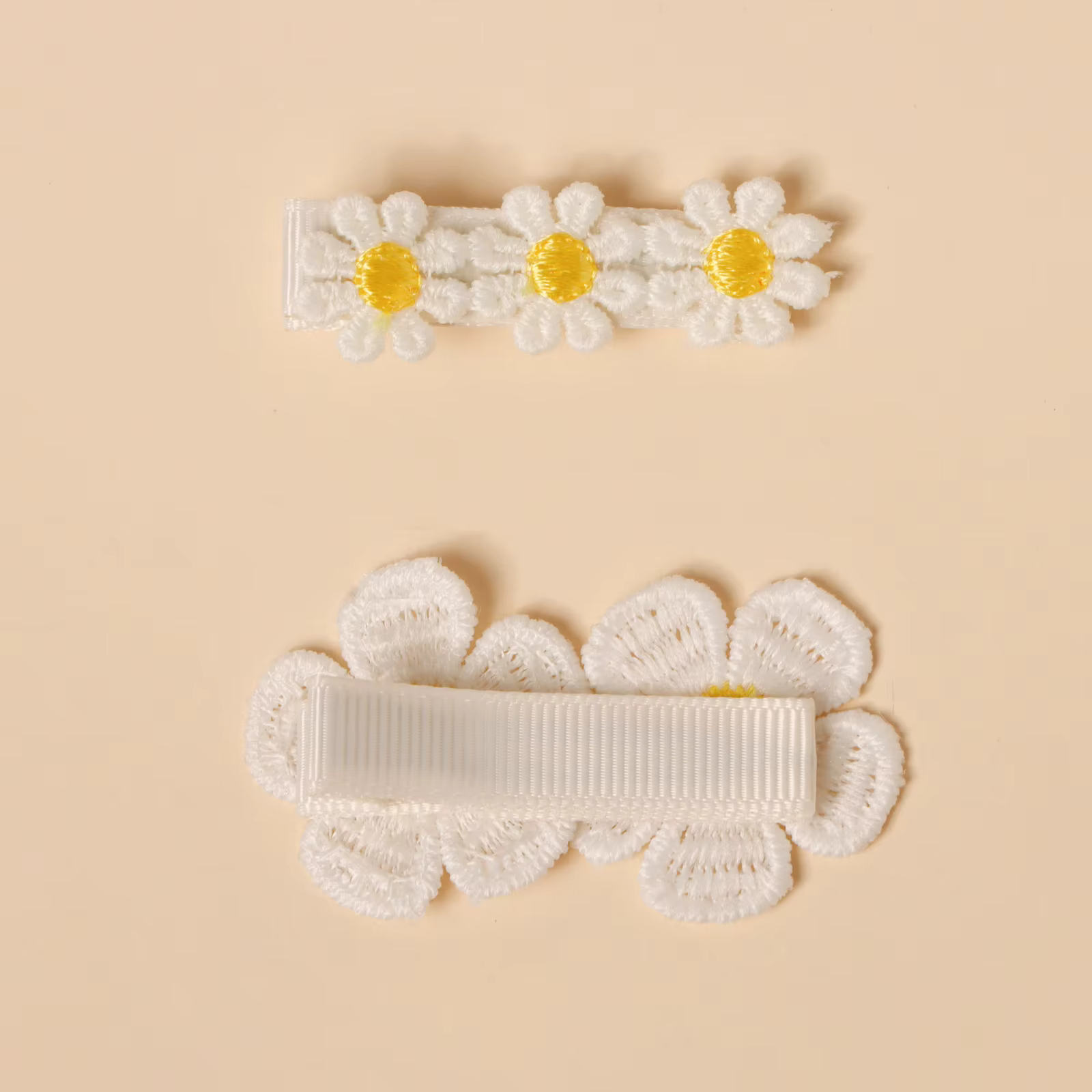 Pinzas para el pelo niñas con cola caballo y flores bordadas - imagen 3