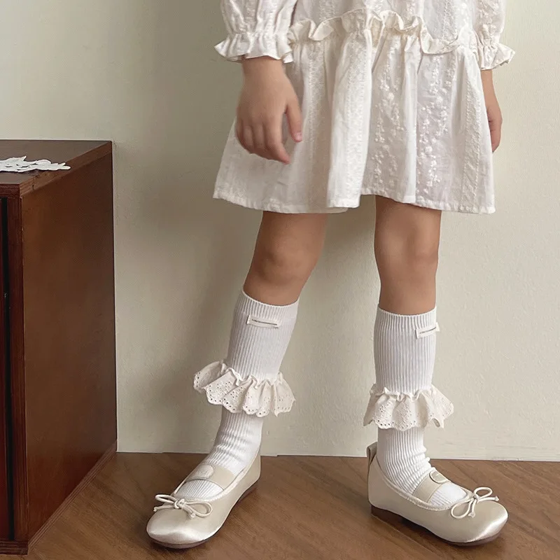 Calcetines altos de algodón para niña con encaje y bordado coreano - imagen 2