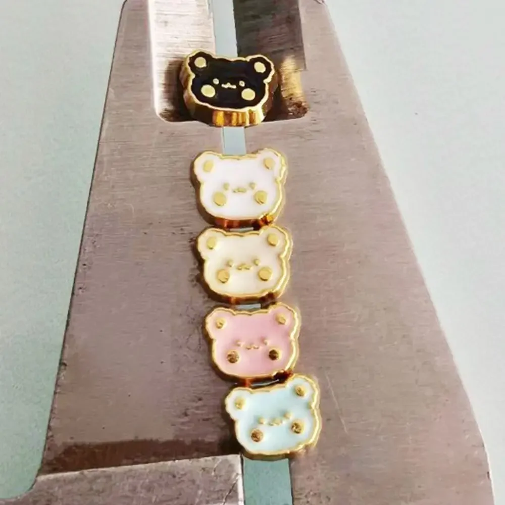 Botones metálicos mini para ropa de muñeca con oso - imagen 4