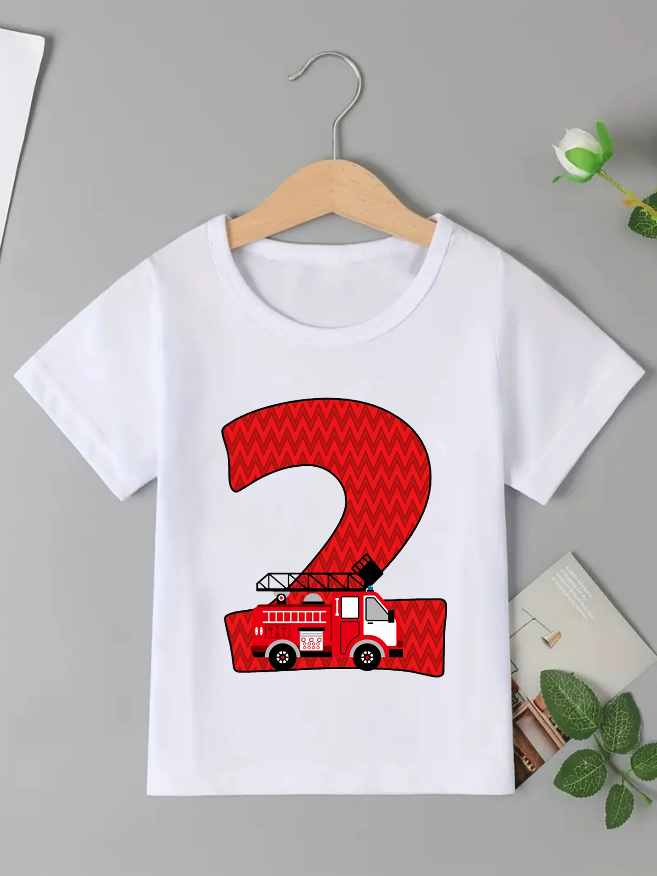Camiseta infantil de vehículos con excavadora y camión - imagen 4