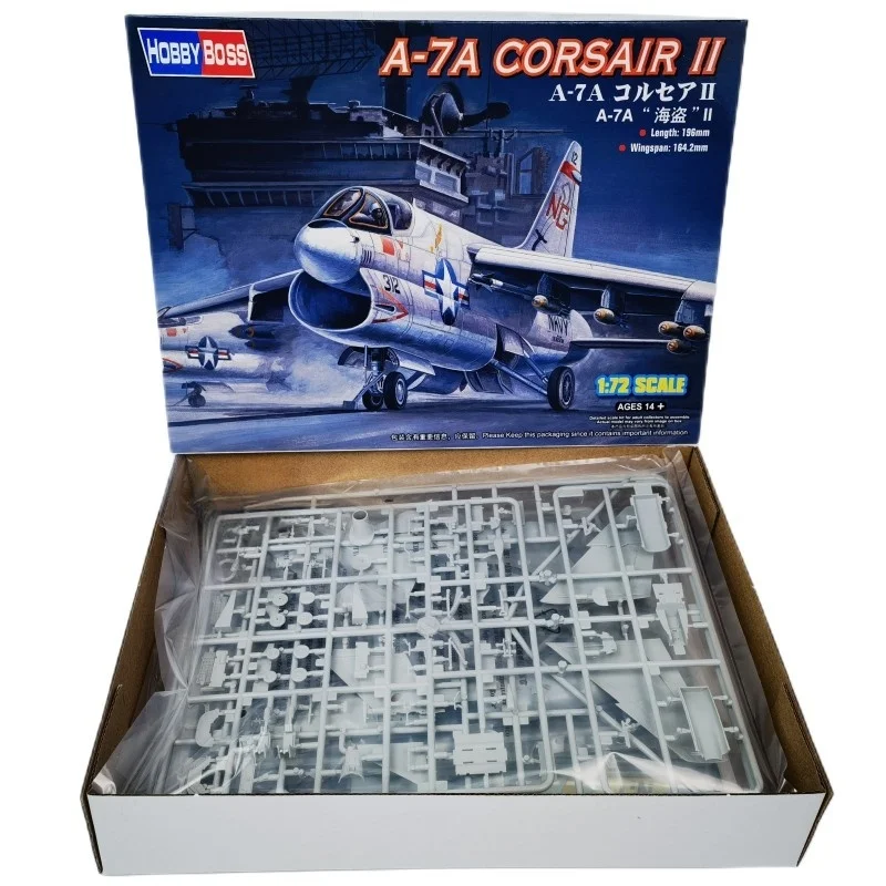 Trumpeter Maqueta de avión A-7A Corsair II plástico para montar - imagen 2