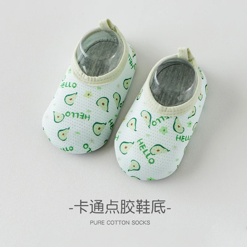 Calcetines antideslizantes de suela blanda para bebé con dibujos - imagen 4