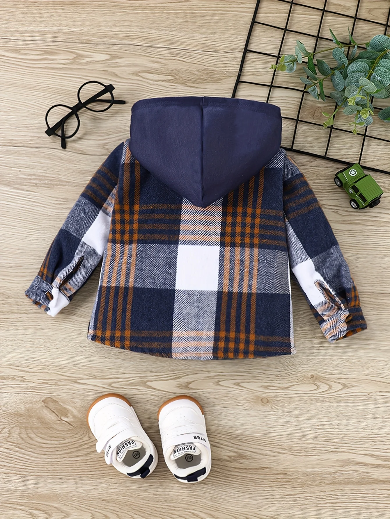 Chaqueta a cuadros para bebé estilo inglés con capucha y bolsillo - imagen 4