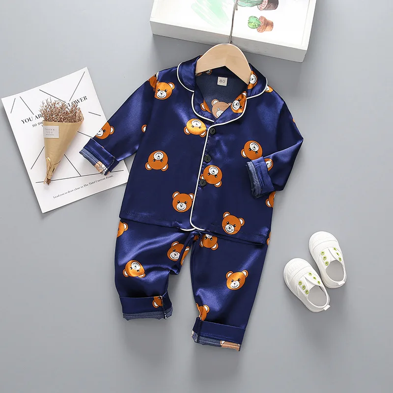 Pijama infantil en color beige