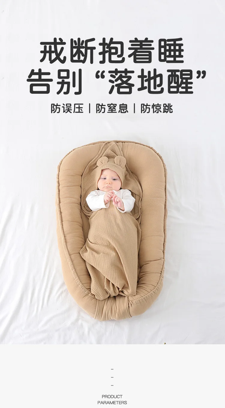 Cama nido para bebé en posición de uso