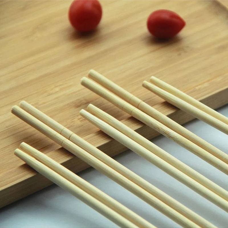 Cubiertos de madera para servir con comodidad