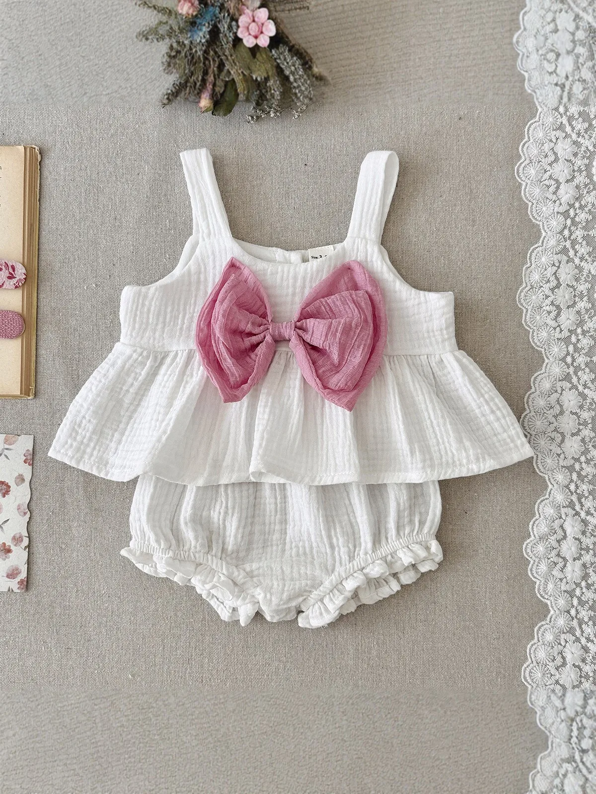 Conjunto bebé niña de verano en algodón sin mangas con lazo grande - imagen 3