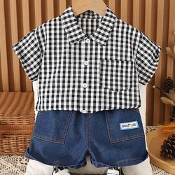 Conjunto bebé verano: top algodón cuadros y pantalón corto mezclilla
