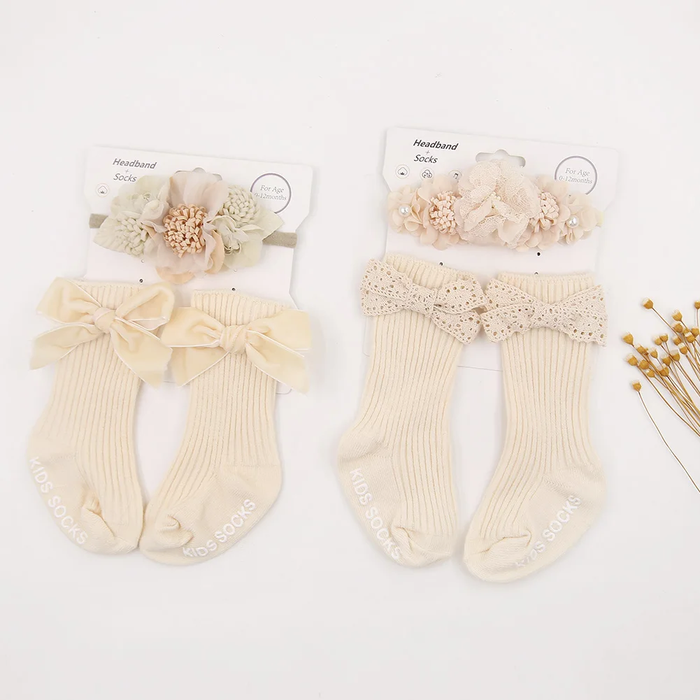 Diademas y calcetines para bebé