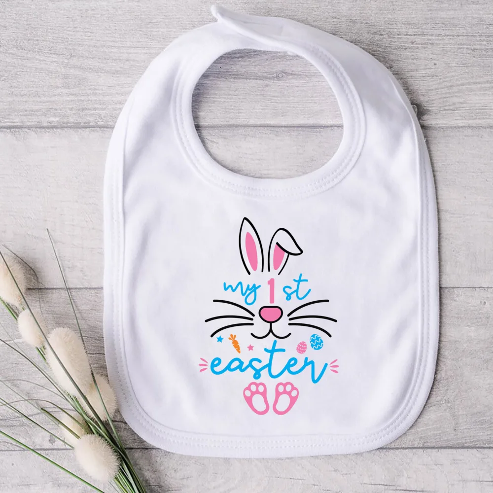 Babero infantil con acabado suave