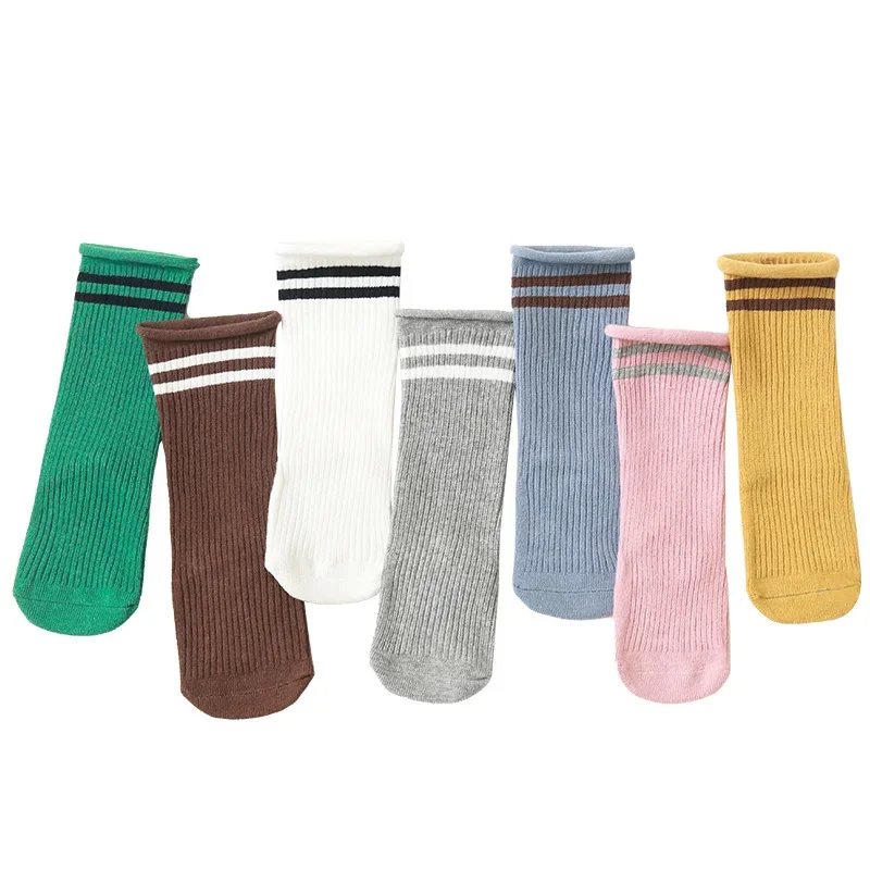 Calcetines altos a rayas antideslizantes de algodón para niños - imagen 5