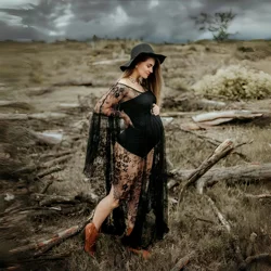 Vestido de maternidad con encaje y capa para sesión de fotos