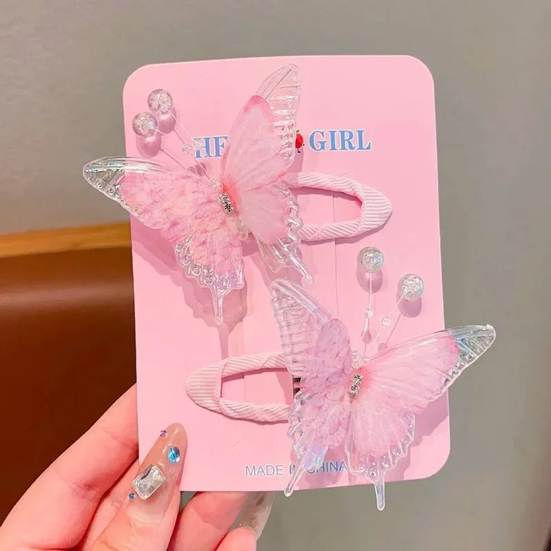 Detalle del diseño de mariposa y acabado infantil
