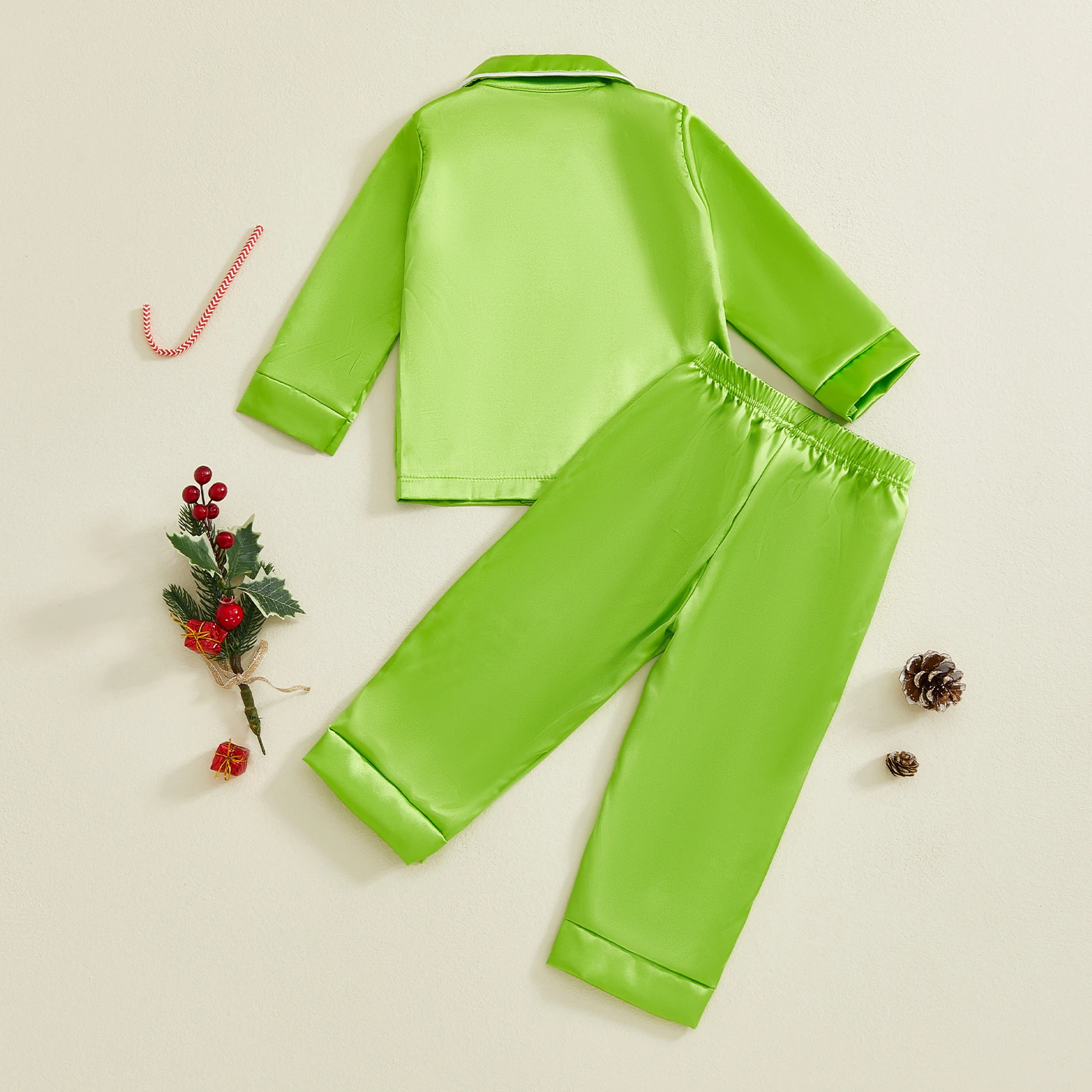Pijama de satén para niños y niñas – Suave y elegante