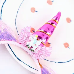 Peluca unicornio infantil con lentejuelas para fiesta de cumpleaños