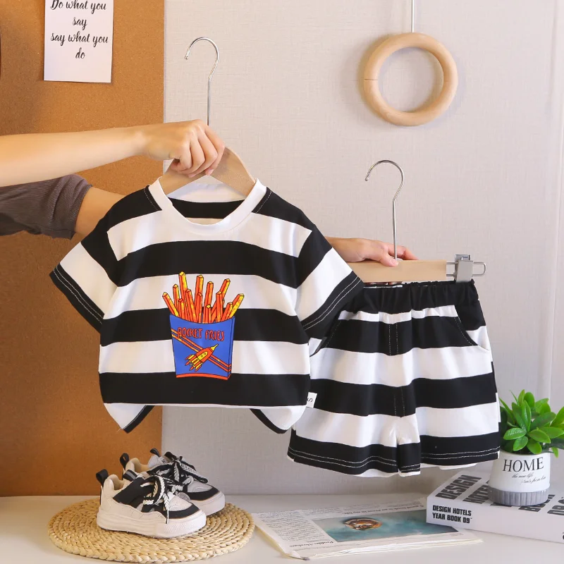 Conjunto de verano bebé a rayas: camiseta manga corta y pantalón corto - imagen 3