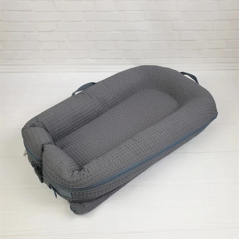 Cuna de viaje plegable para recien nacido - ligera y lavable - imagen 2