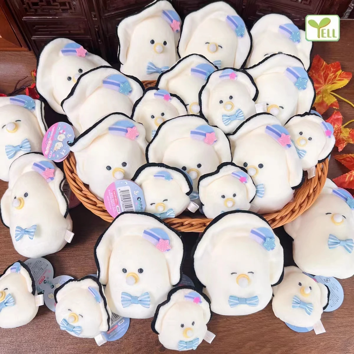 Peluche marino Mugyunui con sombrero marinero y colgante - imagen 2