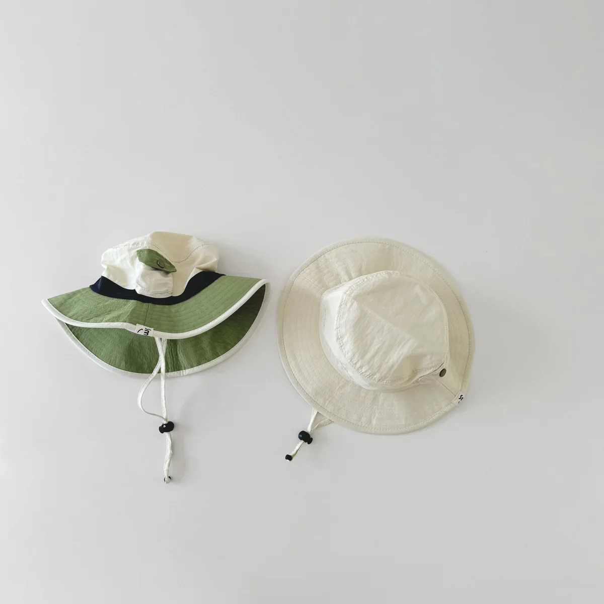 Detalle del gorro para niños
