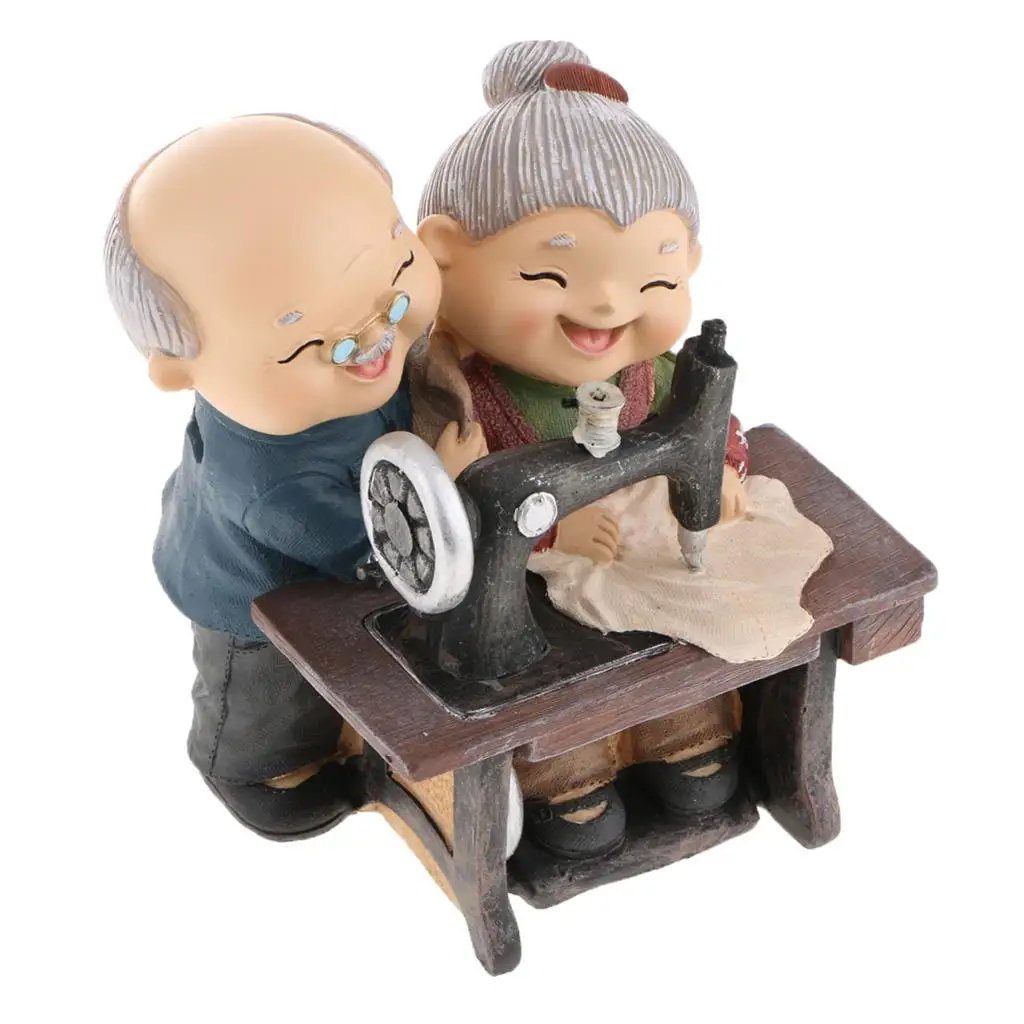 Figura decorativa de pareja de ancianos en resina para aniversario - imagen 2