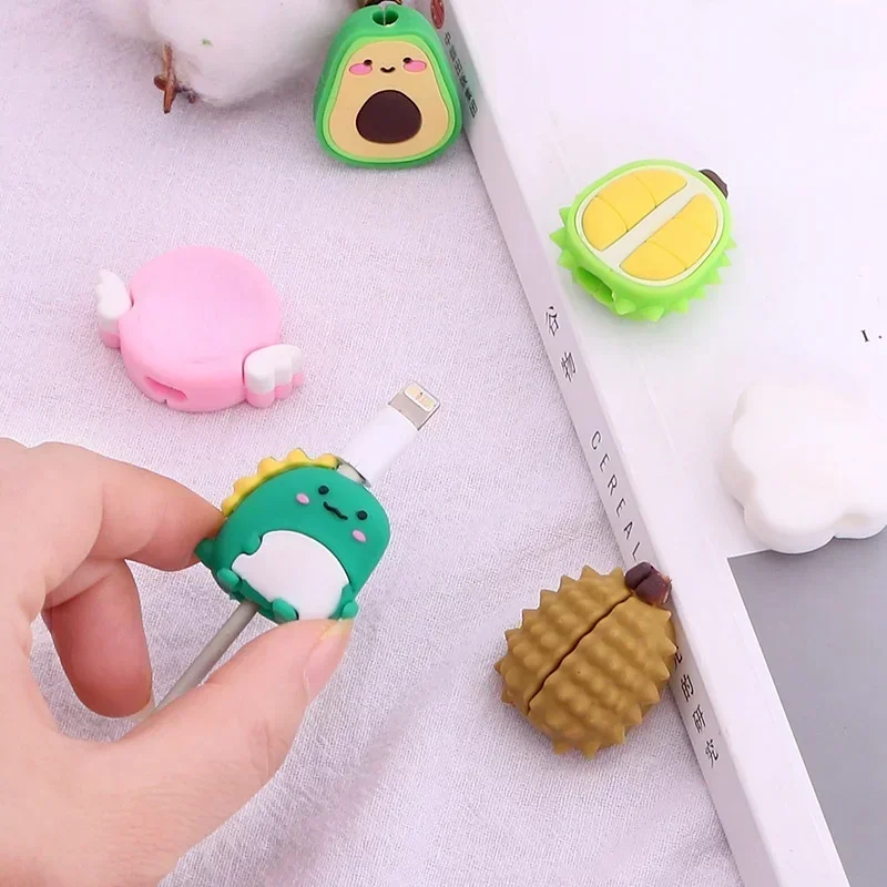 Protector de cable iPhone dinosaurio aguacate – Diseño divertido - imagen 3