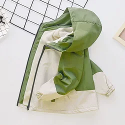 Gabardina acolchada con capucha para niños – cortavientos cálido