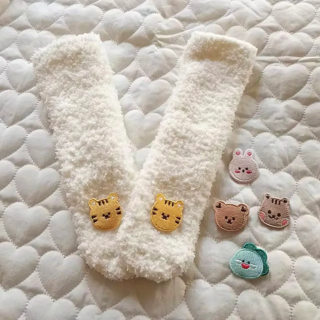 Calcetines invierno bebé largos y cálidos de felpa antideslizante - imagen 3