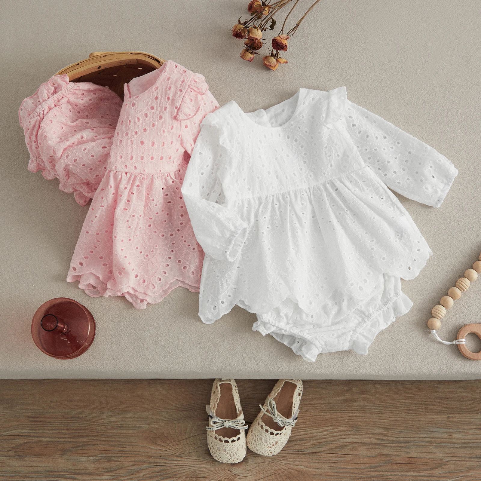 VISgogo Conjunto infantil: camiseta manga larga y shorts volantes - imagen 3