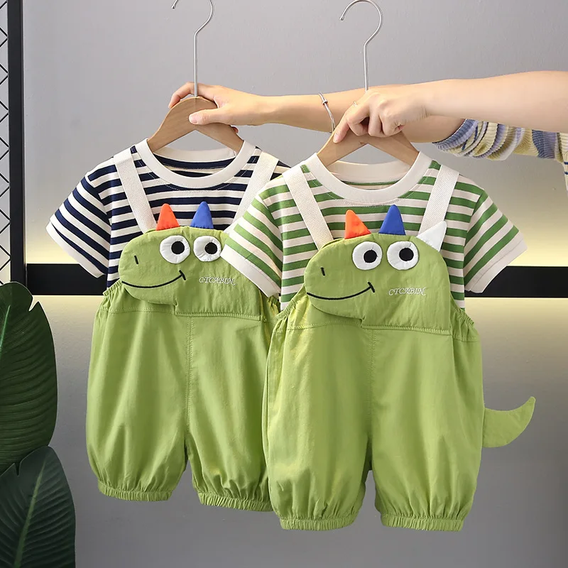Conjunto de verano para bebé: camiseta rayas y pantalón corto