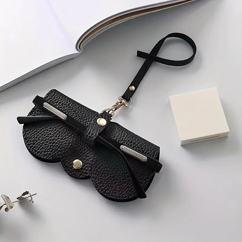 Funda para gafas retro con clip y piel sintética protectora