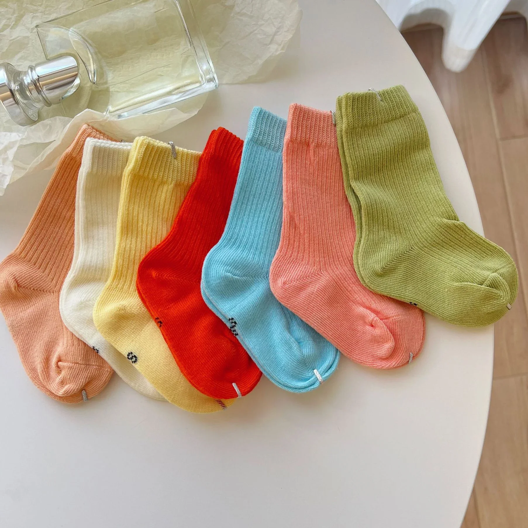 Calcetines largos de algodón para bebé – color caramelo - imagen 4