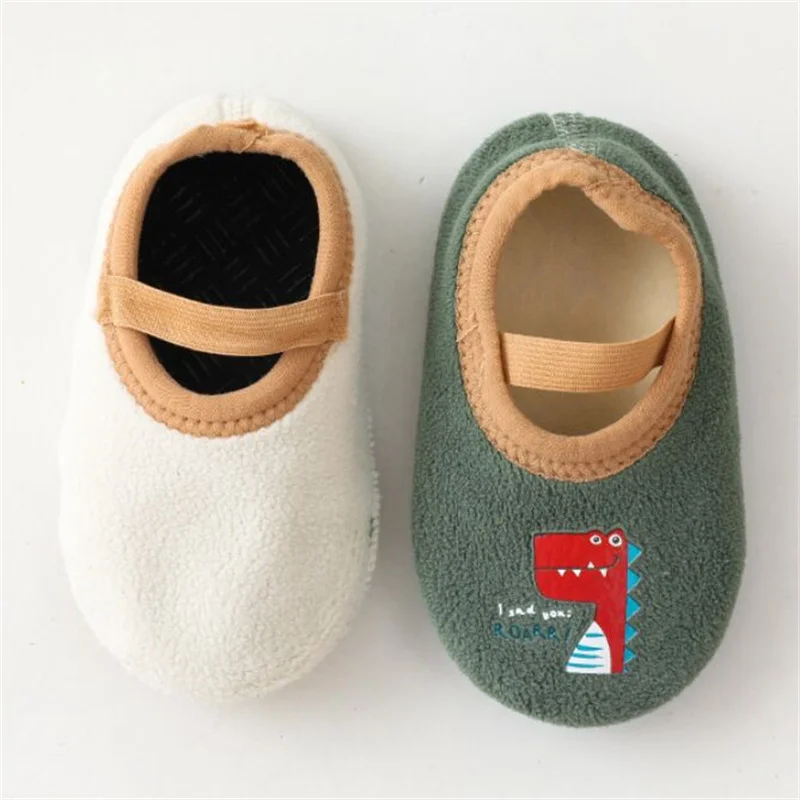 Zapatillas bebé primeros pasos con suela antideslizante invierno - imagen 3