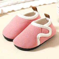 Zapatillas de casa antideslizantes de felpa cálida para niños