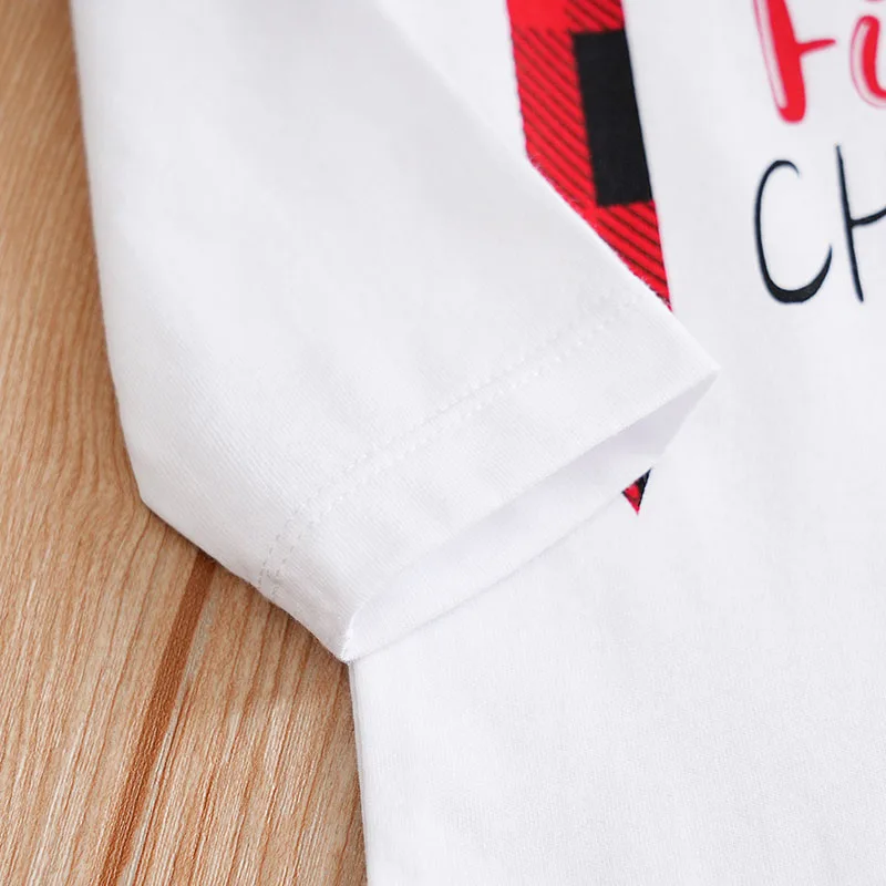 Conjunto navideño para recién nacido – Pijama de cuadros con pajarita - imagen 4