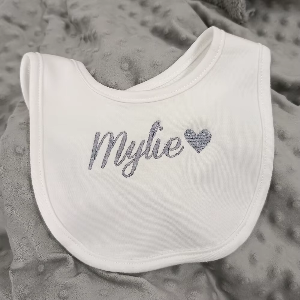 Babero personalizado con nombre para bebé – Algodón suave premium - imagen 3